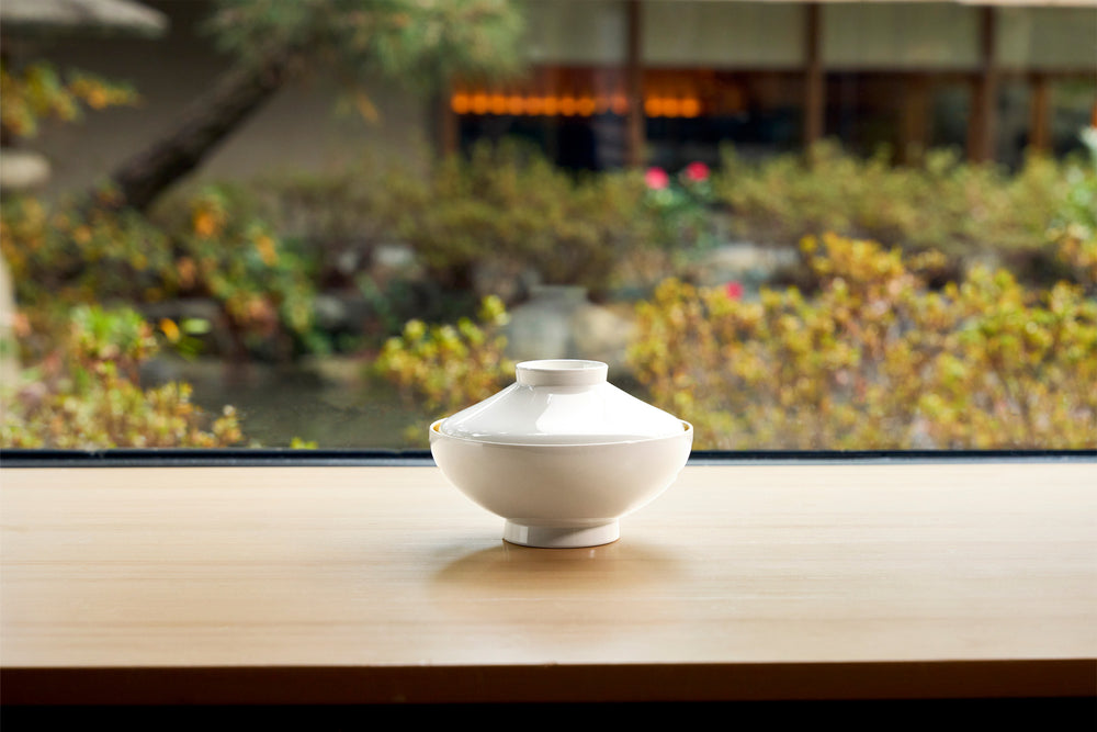 木質 4寸平富士椀白 内箔金 – FUFU JAPAN SELECTION