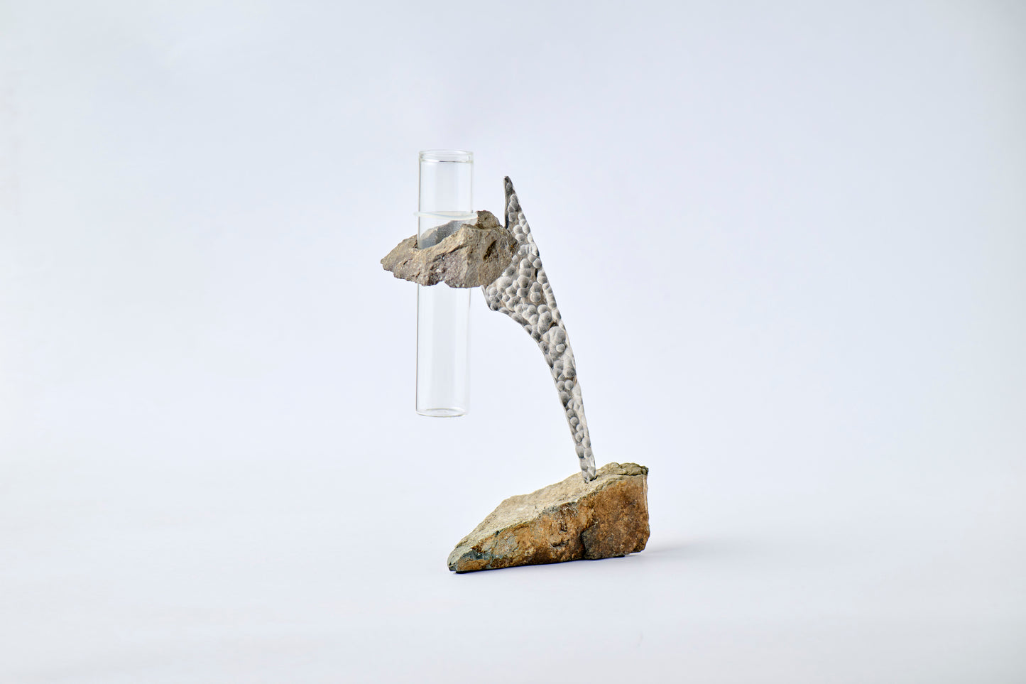 
                  
                    STONE ART フラワーベース（アルミ）
                  
                