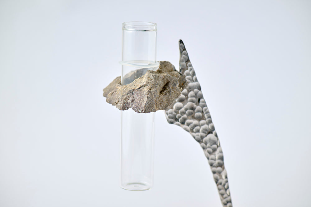 
                  
                    STONE ART フラワーベース（アルミ）
                  
                