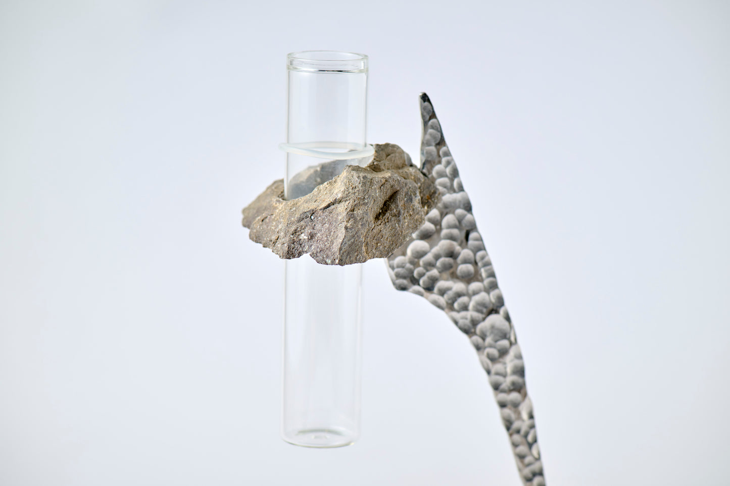 
                  
                    STONE ART フラワーベース（アルミ）
                  
                