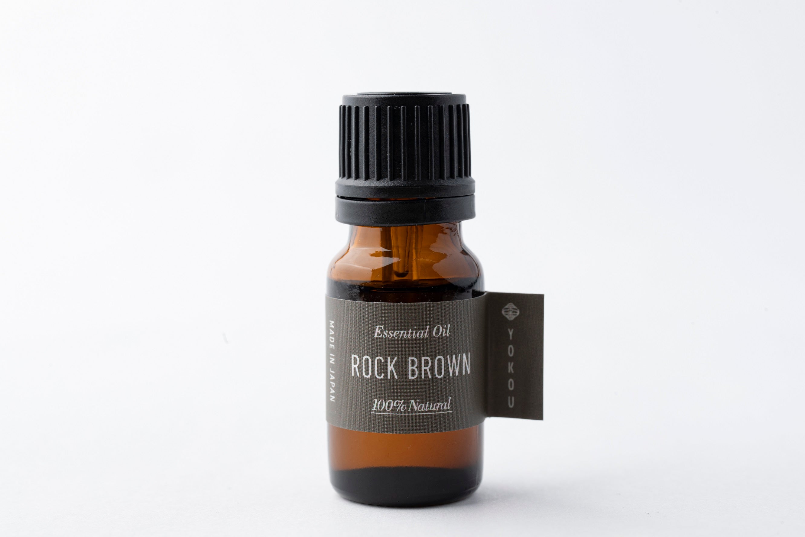 日本を感じる木々の香りのROCK BROWN Essential Oil – FUFU