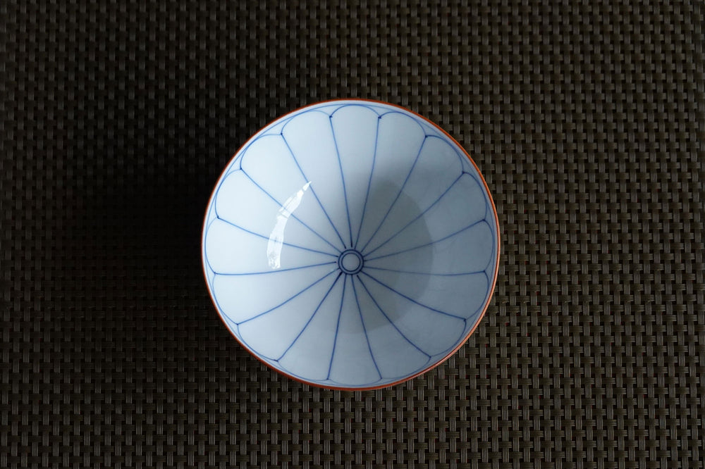 渕錆菊割櫛目高台飯碗 – FUFU JAPAN SELECTION